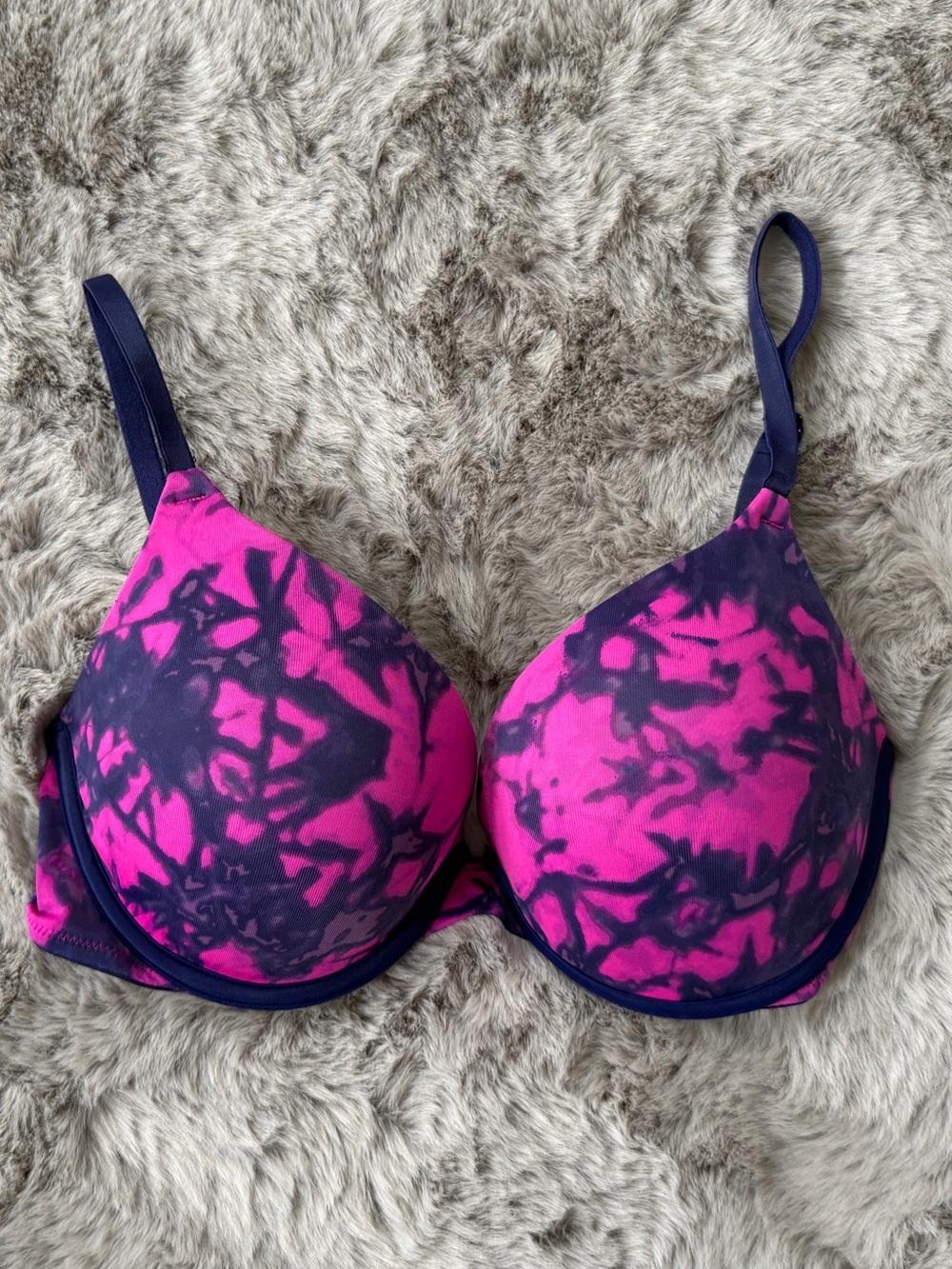 PINK Victoria’s Secret Wear Everywhere Push-Up Bra